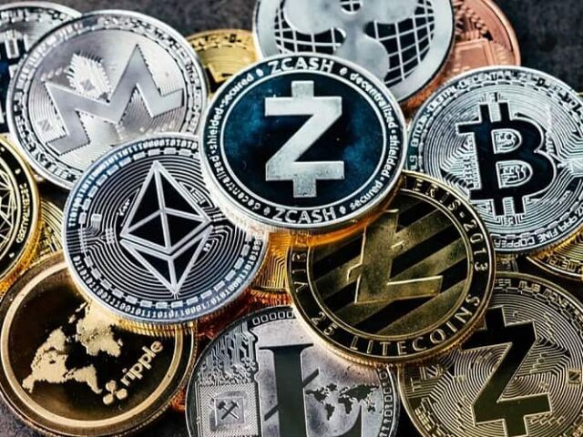 cryptos-min